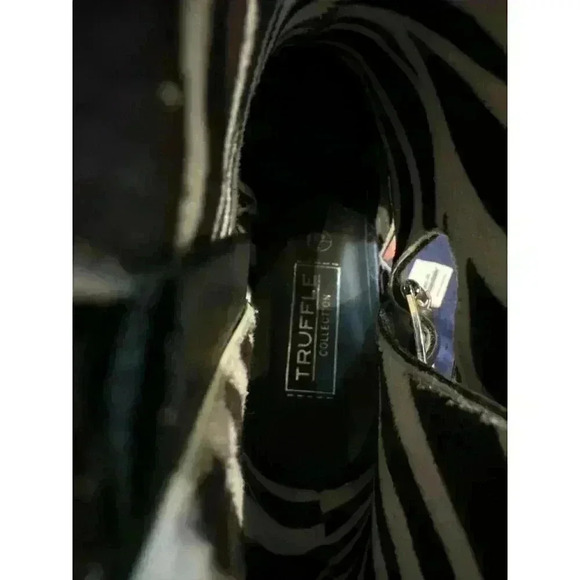 Truffle Collection Black Studded Boots With Block Heel, Size 40 EUR, EUC - Picture 11 of 12